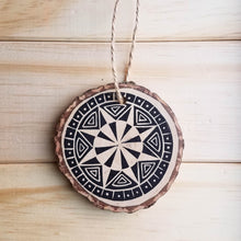 Load image into Gallery viewer, Mandala Ornaments in Black