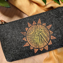 Load image into Gallery viewer, Sun Zipper Pouch