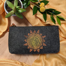 Load image into Gallery viewer, Sun Zipper Pouch
