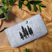 Load image into Gallery viewer, Tree Pouch in Heather Gray
